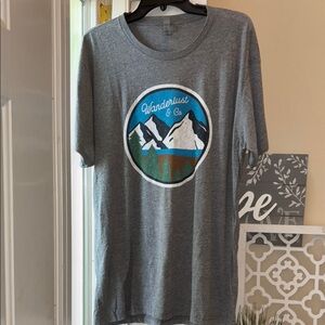 Wanderlust + Co shirt size Large